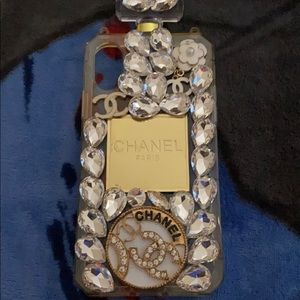 iPhone X channel Paris case